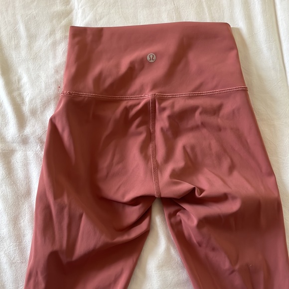 Lululemon Wonder Under Leggings - Picture 2 of 6